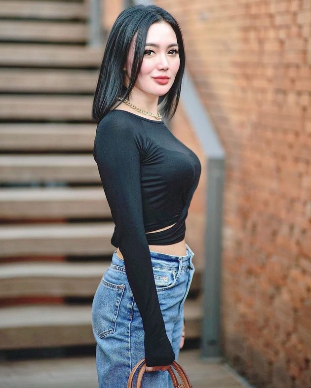15 Pictures of Wika Salim's Small Waist that Captivate Netizens, Admitting Her Thin Body to the Point of Creating a Challenge
