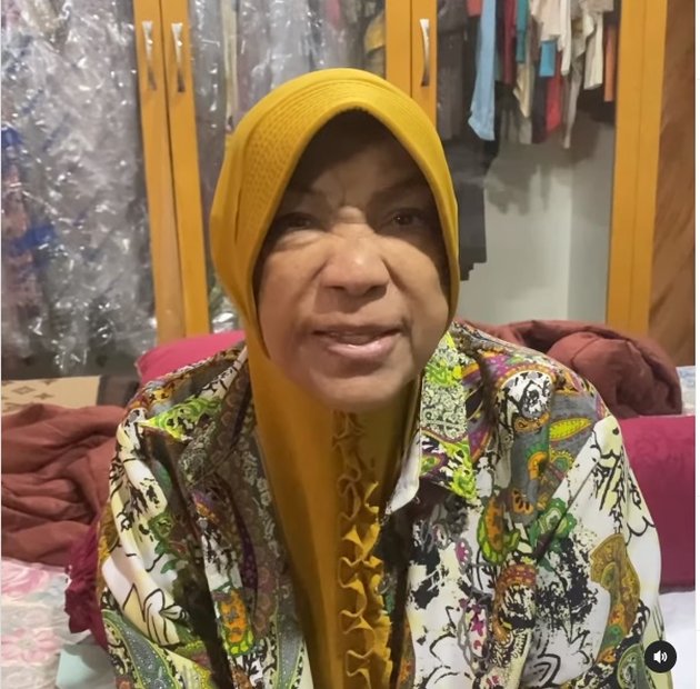 Selama sakit sebelum meninggal dunia, Dorce Gamalama kerap sekali mengunggah video di instagramnya. Dalam postingan videonya ini, Dorce ingin minta diurus hingga sampai meninggalnya.