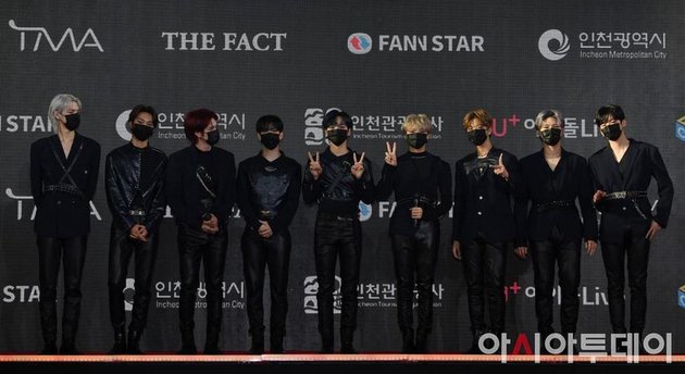 16 Photos of the 2021 The Fact Music Awards Red Carpet Filled with Popular K-Pop Idols: BTS - SUPER JUNIOR