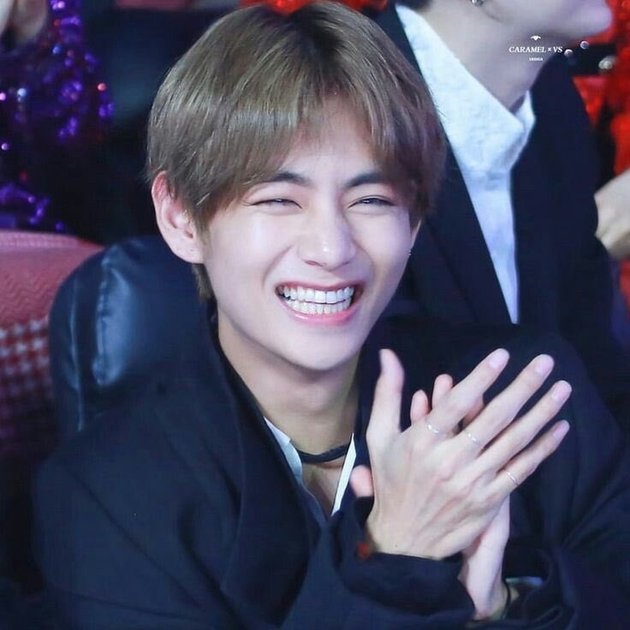 25 Photos of V BTS with a Boxy Smile, Making You Smile All Day Long