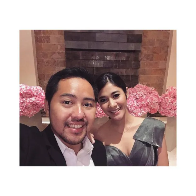 Naysila Mirdad dan kekasihnya Roestiandi Tsamanov. Dua tahun terakhir Nay mengaku menjalin kasih dengan pria tersebut.