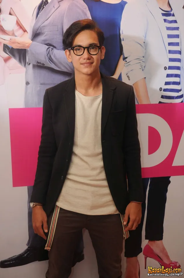 3 DARA