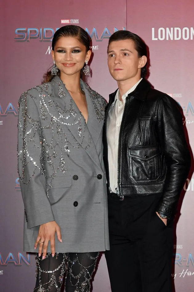 Tom Holland dan Zendaya Disebut Tunangan 