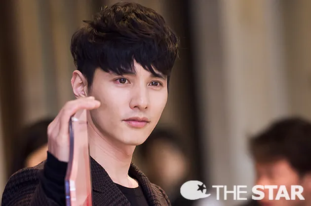 Aktor Korea paling tampan