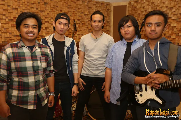 5 Cowok Ganteng \&#039;Anak Monica Oemardi\&#039;, Siap Kecup Manis Telingamu