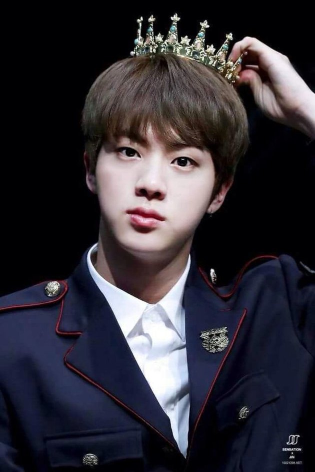 5 K-Pop Male Idols 'Prince Charming' Choice of Fans, Handsome Jin BTS Takes First Place!