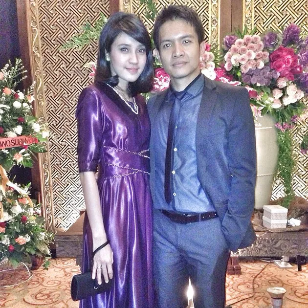 Dhini Aminarti &amp; Dimas Seto