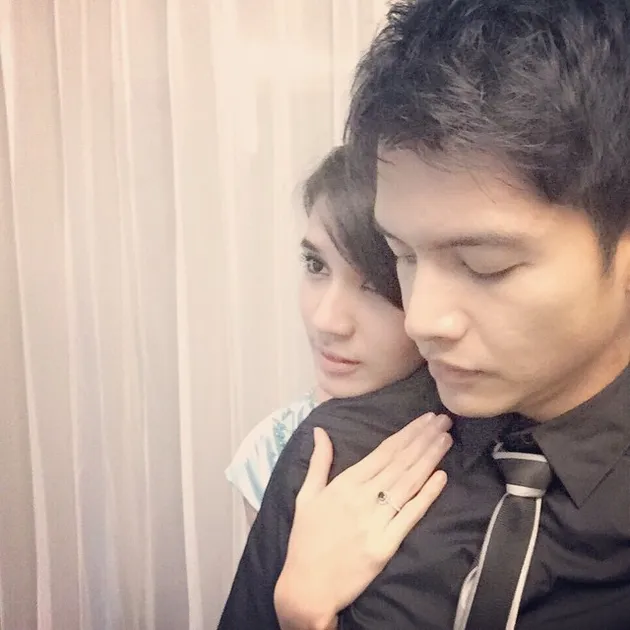 Dhini Aminarti &amp; Dimas Seto