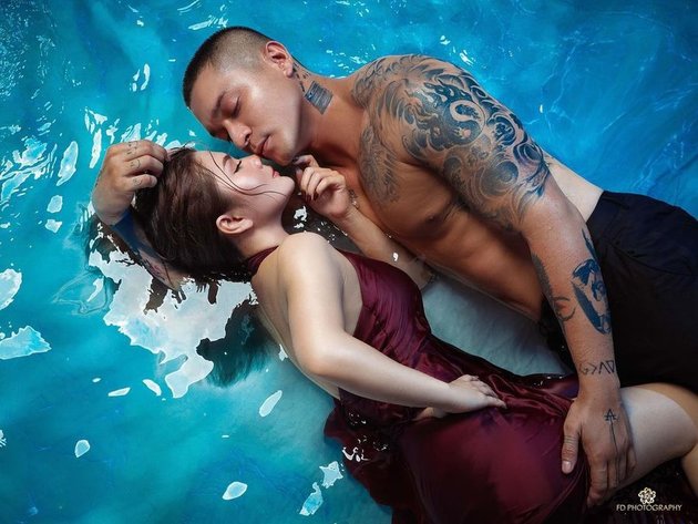 6 Epic Photos of Miller Khan and His Girlfriend's Pre-wedding, Intimate Moments in the Pool, Called 'Mermaid and Aqua Man'