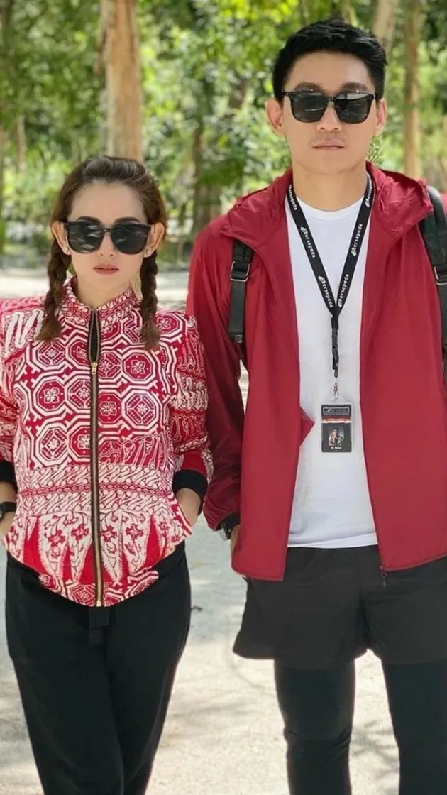 seleb menikah dengan teman sekolah, pernikahan seleb