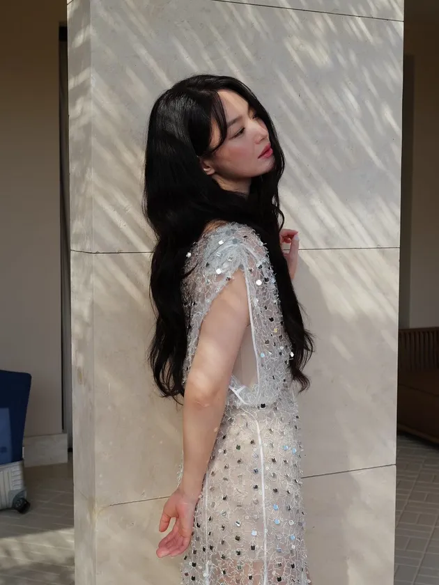 Potret Cantik Shin Min-Ah di Acara Brand Perhiasan 