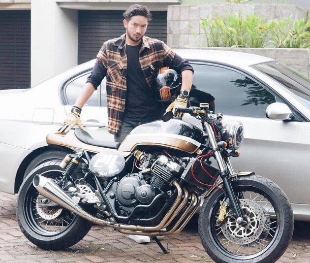 6 Portraits of Donny Michael, the actor who plays Gilang in 'NALURI HATI', Riding a Motorcycle, Super Macho - Diligently Caring for Classic Motorcycles