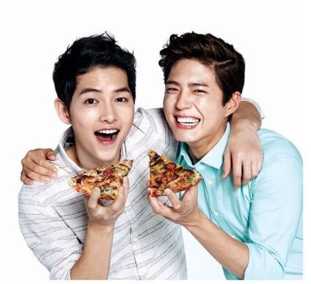 6 Handsome Korean Actors Become Pizza Ad Models, Making You Hungry!