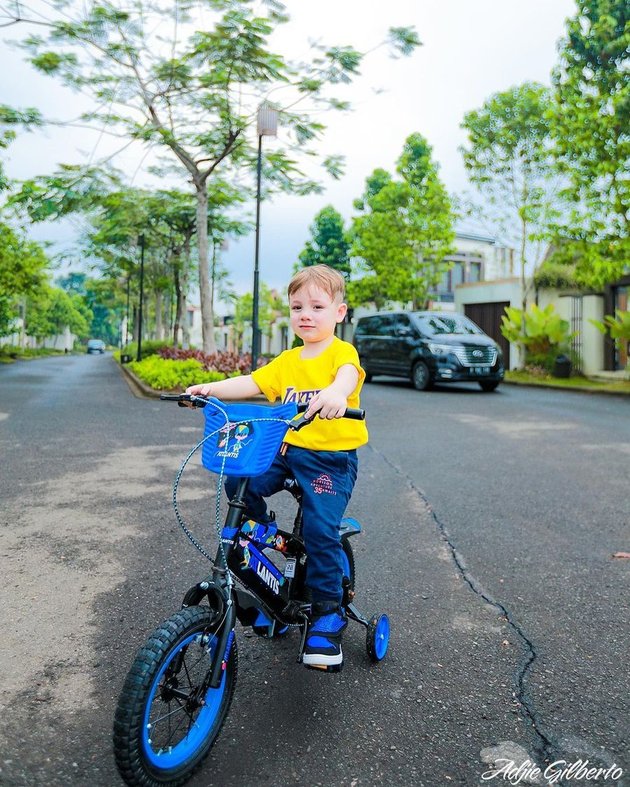 6 Portraits of Lucio, the Child of Celine Evangelista and Stefan William, Riding a Bicycle, Super Funny, Crying and Smiling Handsomely