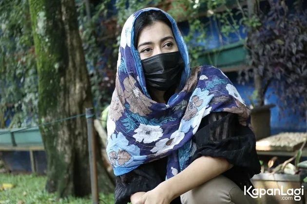 kakak julia perez, berita julia perez, makam julia perez, kabar julia perez