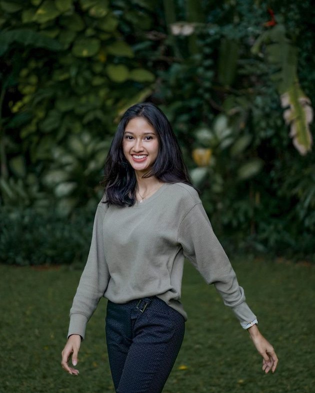 6 Potret OOTD Claresta Taufan Star of the TV Series 'BUKU HARIAN SEORANG ISTRI', Likes to Wear Simple Outfits - Very Stylish