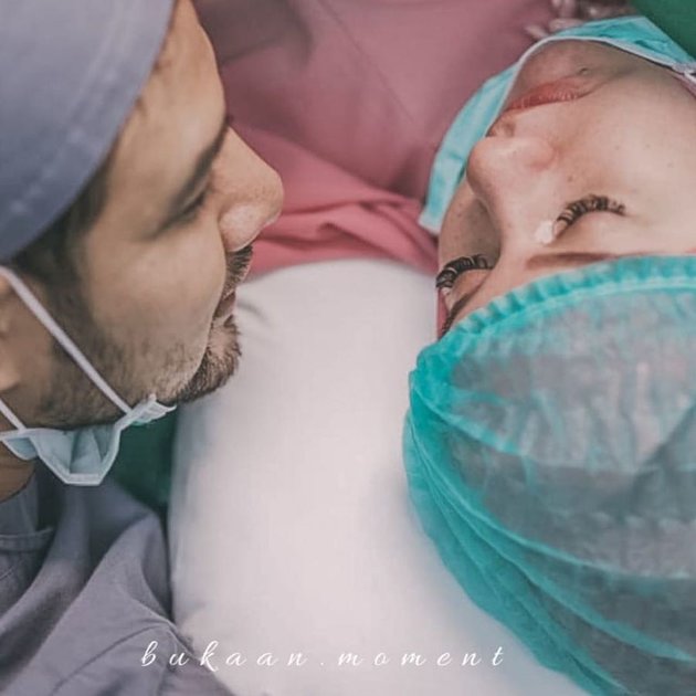 6 First Portraits of Irish Bella's First Child, Welcomed with Happiness and Tears of Emotion by Ammar Zoni