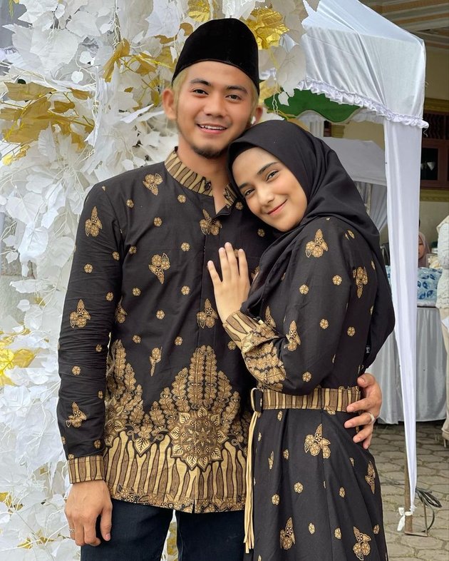 6 First Portraits of Rizki DA and Nadya Mustika's Intimacy After Being Reported to Reconcile, Hugging at Dinda Permata's Wedding - Wearing Matching Outfits