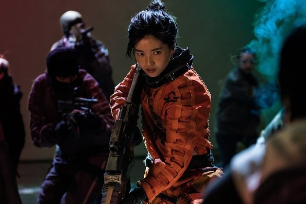 6 Recommendations for Action-Packed and Thrilling Korean Films, From 'SPACE SWEEPERS' to 'THE CALL'!