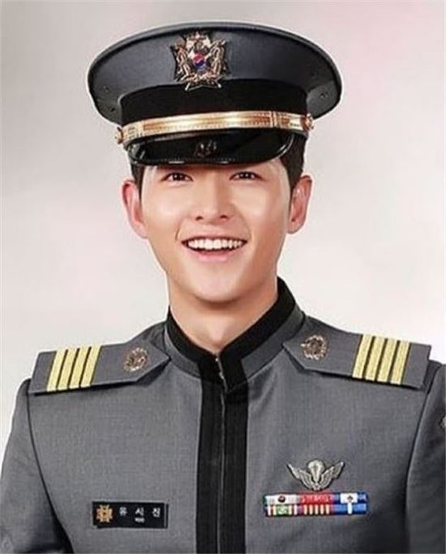 7 Actors and K-Pop Idols who Look More Handsome in Police Uniforms, Ready to Capture Your Heart!