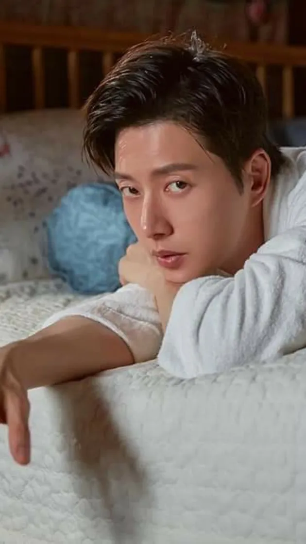 Aktor dari pemeran utama jadi second lead