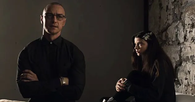 split, film split, ending film split, download film split, review split