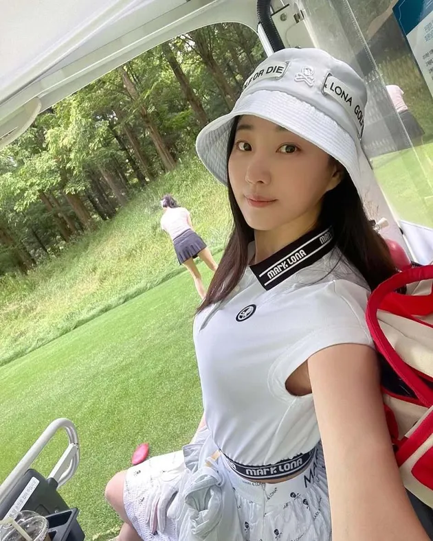 Artis Cantik Korea Single