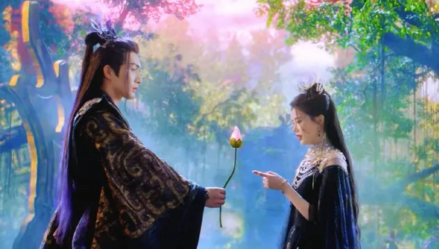 THE BLOSSOMING LOVE