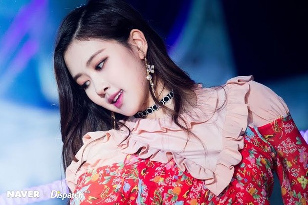 7 Interesting Facts about Rose BLACKPINK: The Beautiful Main Vocalist with a Super Mini Waist that Amazes Fans!
