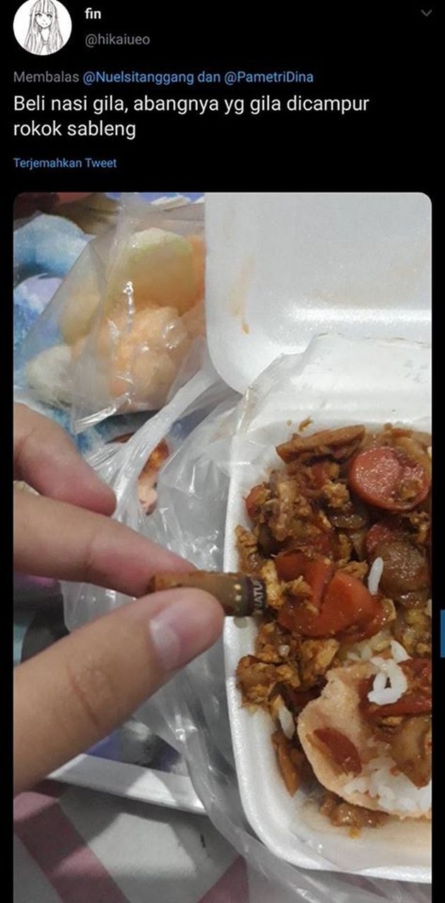 7 Photos of People Who Got 'Bonuses' in Their Food, If You Easily Feel Nauseous, Don't Look!