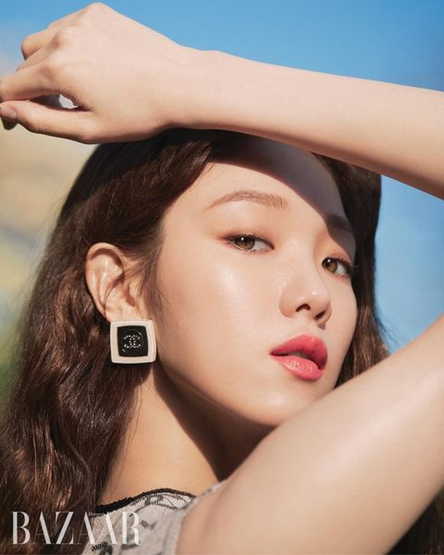 7 Latest Photoshoots of Lee Sung Kyung in Harper's Bazaar Korea, Radiating Perfect Beauty and Eternal Youth