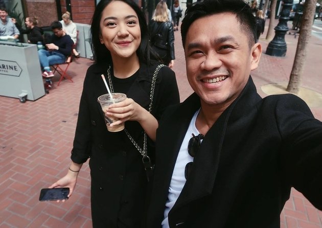 7 Photos of Putri Tanjung with Her Lover, Often Saying Miss You and 'Love You'