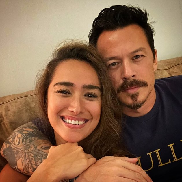 7 Romantic Photos of Alexandra Gottardo and Mike Wiluan, Both Have Failed Marriages But Now Full of Love Together