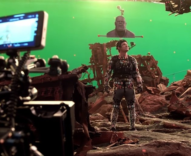 Thanos nggak sepenuhnya animasi loh, masih ada peran dari sang aktor, Josh Brolin di dalamnya. Nggak sekedar ngisi suaranya aja.