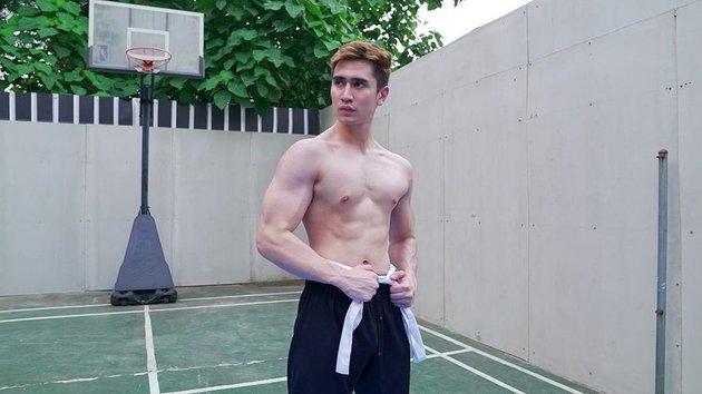 7 Photos of Verrell Bramasta Showing Muscular Body, Flooded with Netizens' Praises