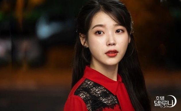 7 K-Pop Idols with Healthy Skin Without Blemishes and Pores According to Magazine Editor, Jaehyun NCT to IU