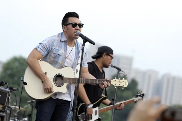 7 Lagu Naif Ini Cocok Jadi Teman Buat Kamu Yang Lagi Galau : 'B