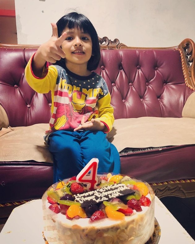 7 Moments of Fildan DA's First Child's Birthday, Celebrated Simply with Family