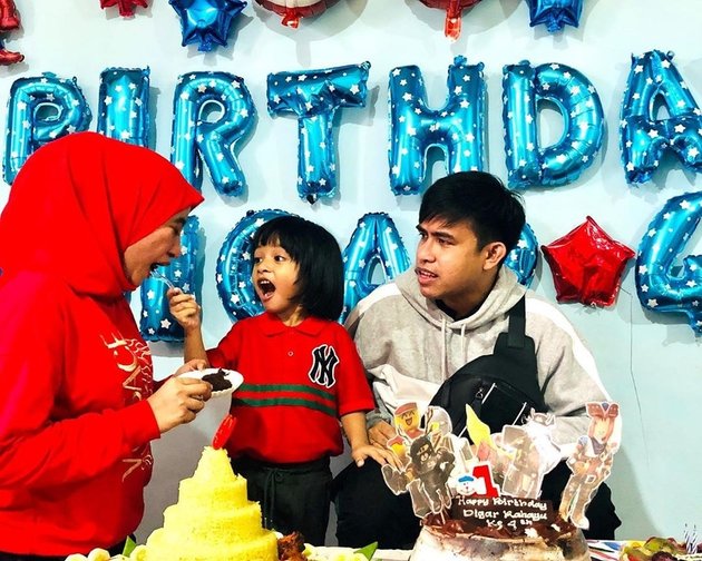 7 Moments of Fildan DA's First Child's Birthday, Celebrated Simply with Family