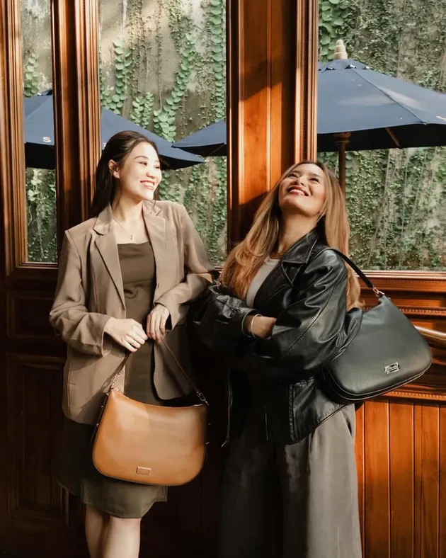 Aaliyah Massaid dan Zahwa Massaid bak sahabat