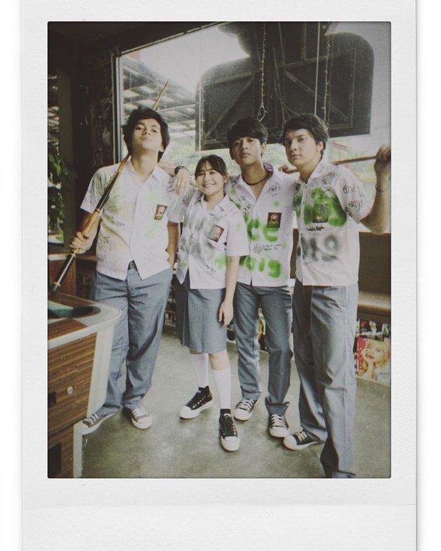 7 Potret Akrab Endy Arfian and Prilly Latuconsina, Friends from Childhood Until Now