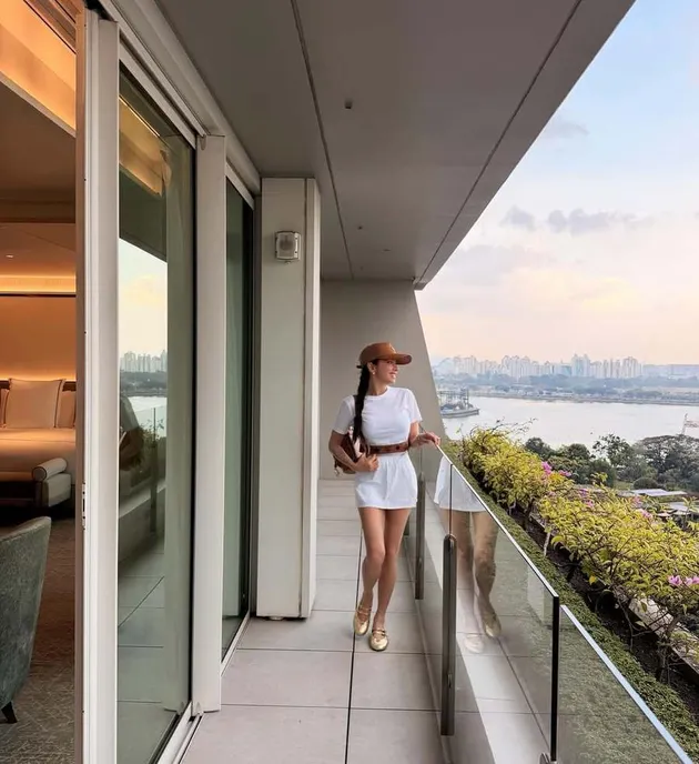 Angel Karamoy yang Lagi Sering Liburan