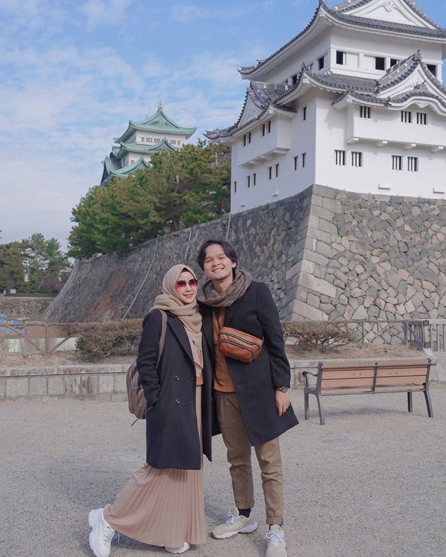 7 Photos of Anisa Rahma in Japan with Husband, Compact and Romantic