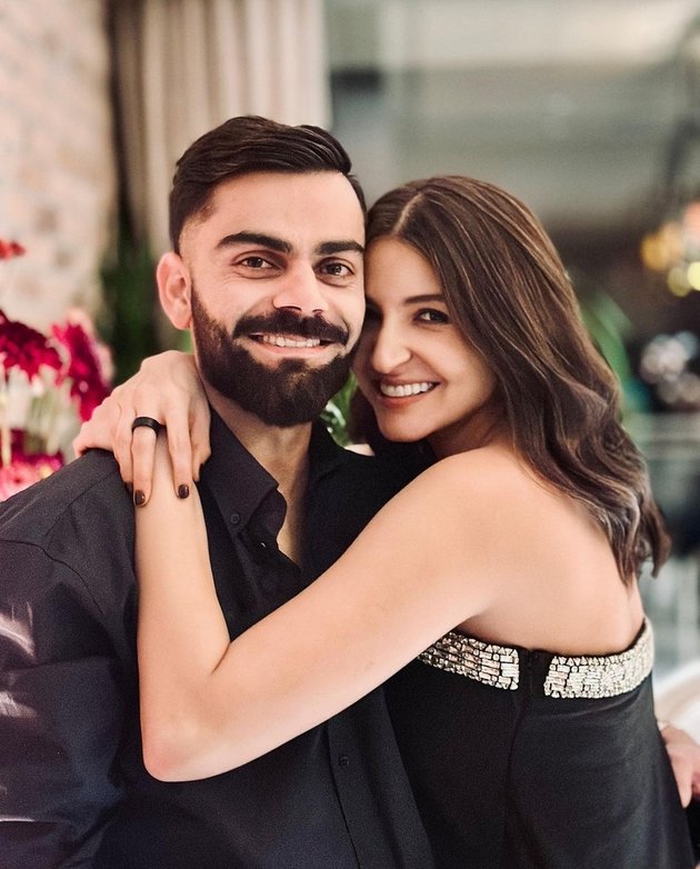 7 Portraits of Anushka Sharma and Virat Kohli Celebrating Anniversary in London, Revealing that They Only Invited 42 Guests