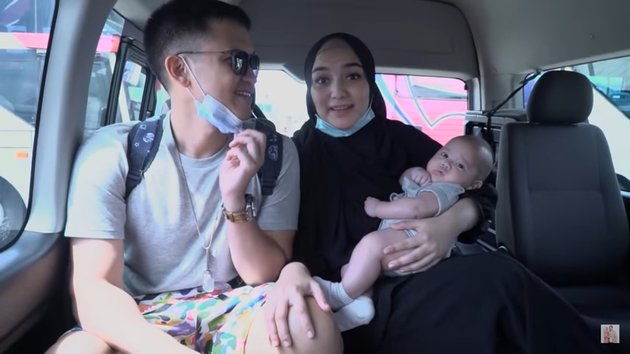 7 Portraits of Athar, Citra Kirana's First Time Riding a Plane, Not Fussy - Already Flying, Already Giving 'Jackpot'