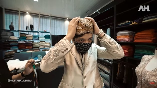 7 Portraits of Atta Halilintar Fitting Clothes Without Aurel Hermansyah, Revealing Luxury Outfits for Engagement - Wedding Ceremony