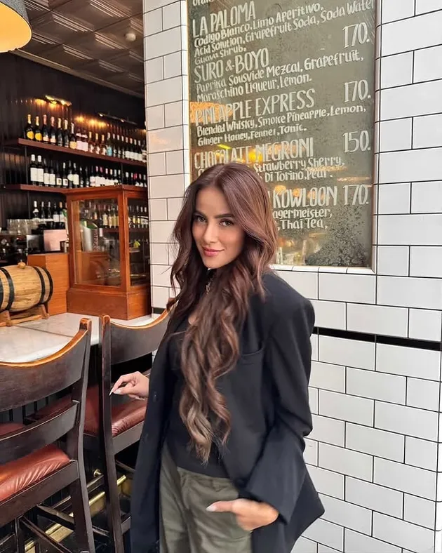 Olla Ramlan, Lepas Hijab, dukungan mantan suami