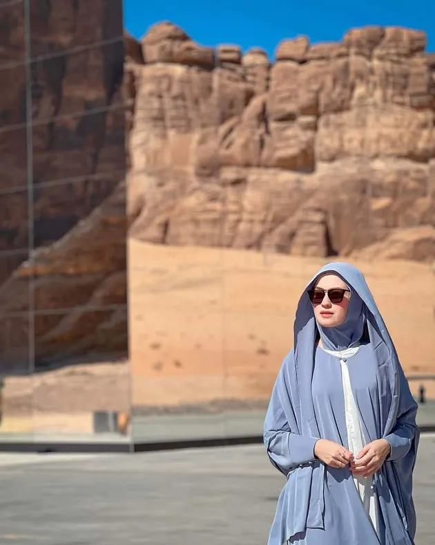 Kimberly Ryder Berhijab