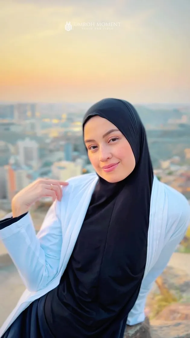 Kimberly Ryder Berhijab