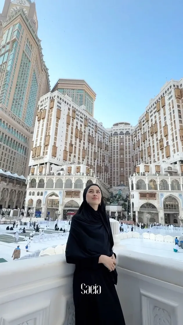 Kimberly Ryder Berhijab